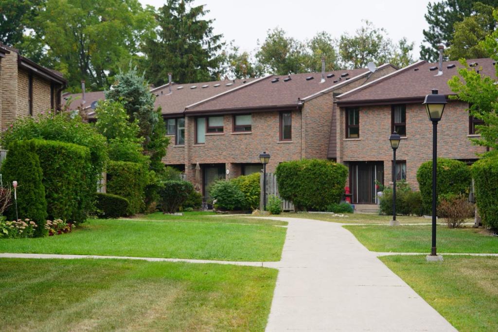 2605 Woodchester Drive