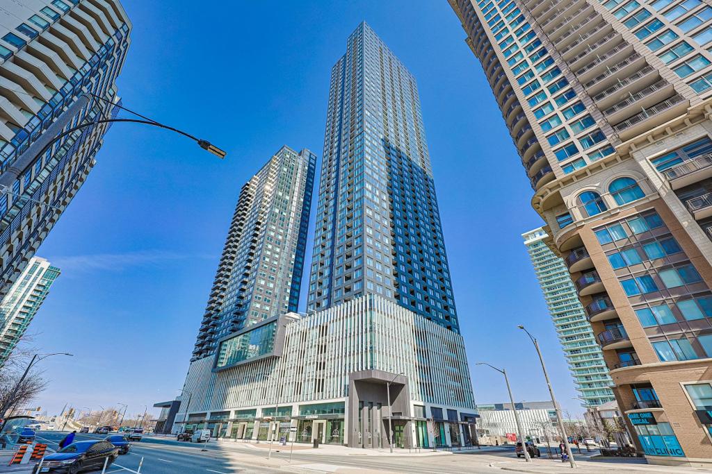 4512-395 Square One Drive, Mississauga