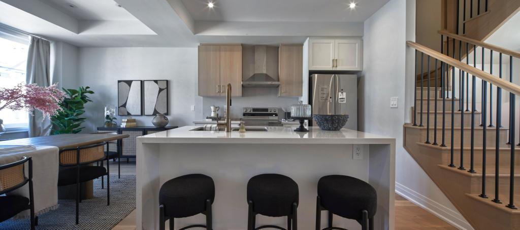 5934 Saigon Street, Mississauga