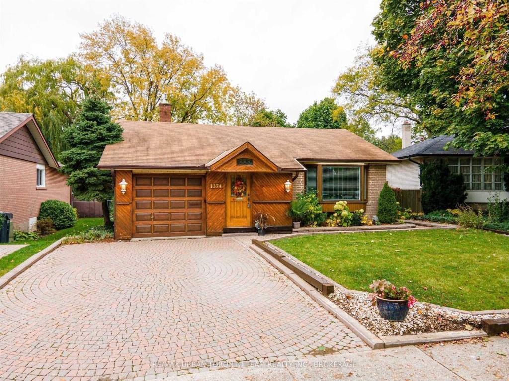 1374 Ludbrook Court