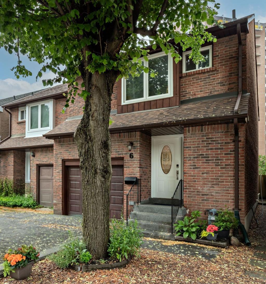 6 Markburn Court, Toronto