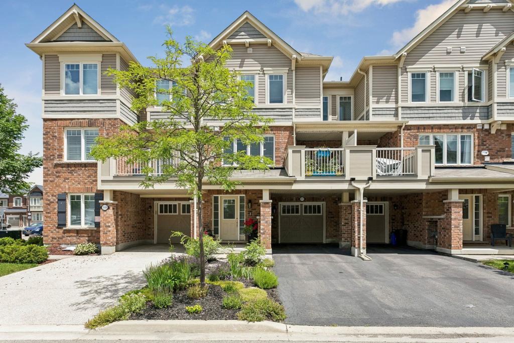1571 Leblanc Court, Milton