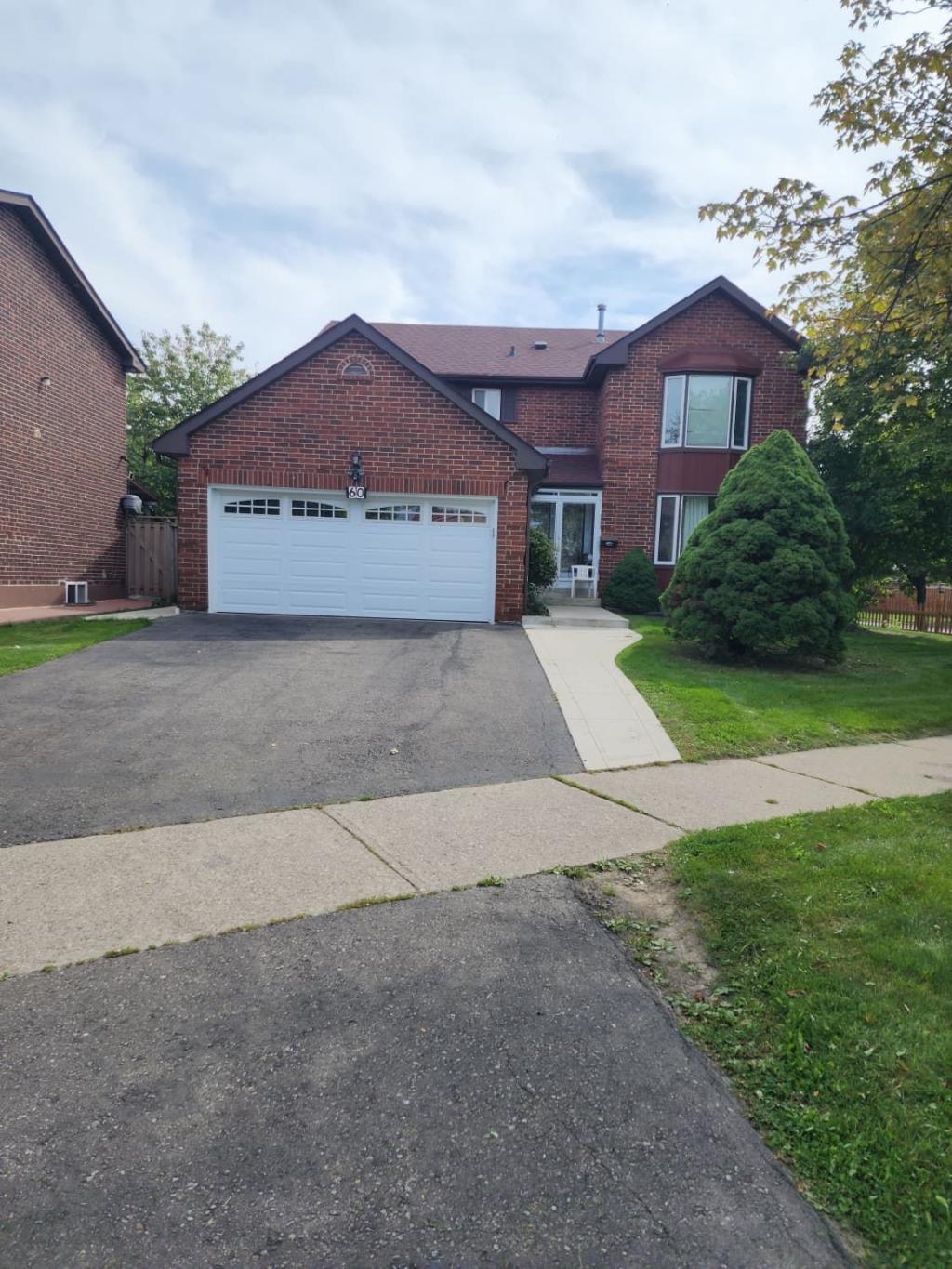 60 Torrance Woods, Brampton