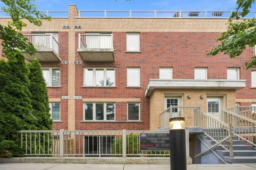 122-20 Elsie Lane, Toronto
