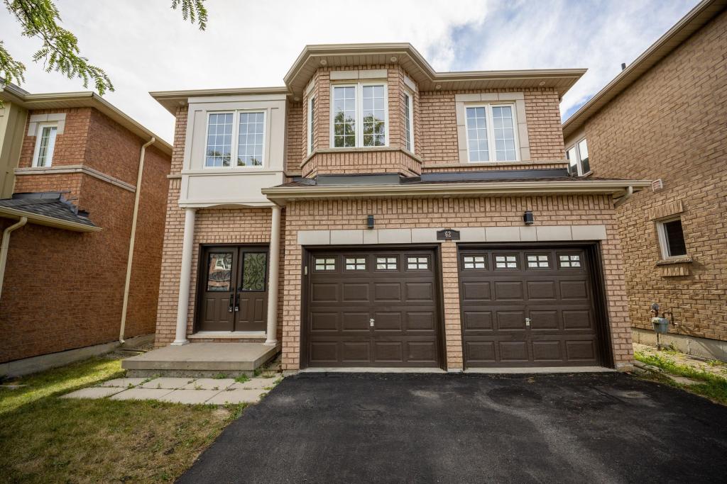 62 Sir Jacobs Crescent, Brampton