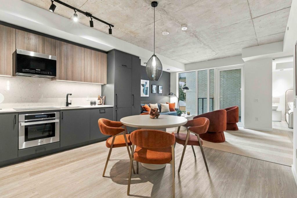204-689 The Queensway Street, Toronto