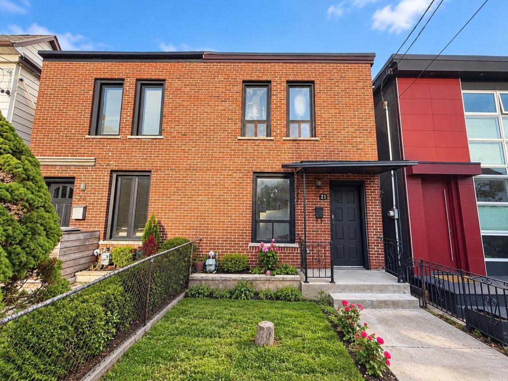 21 Via Italia, Toronto