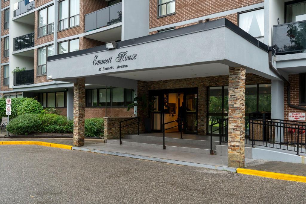 2409-85 Emmett Avenue, Toronto