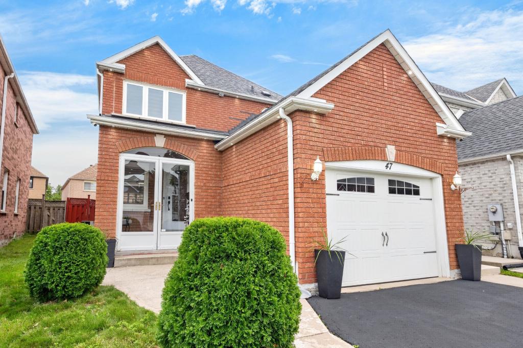 47 Twisted Oak Street, Brampton