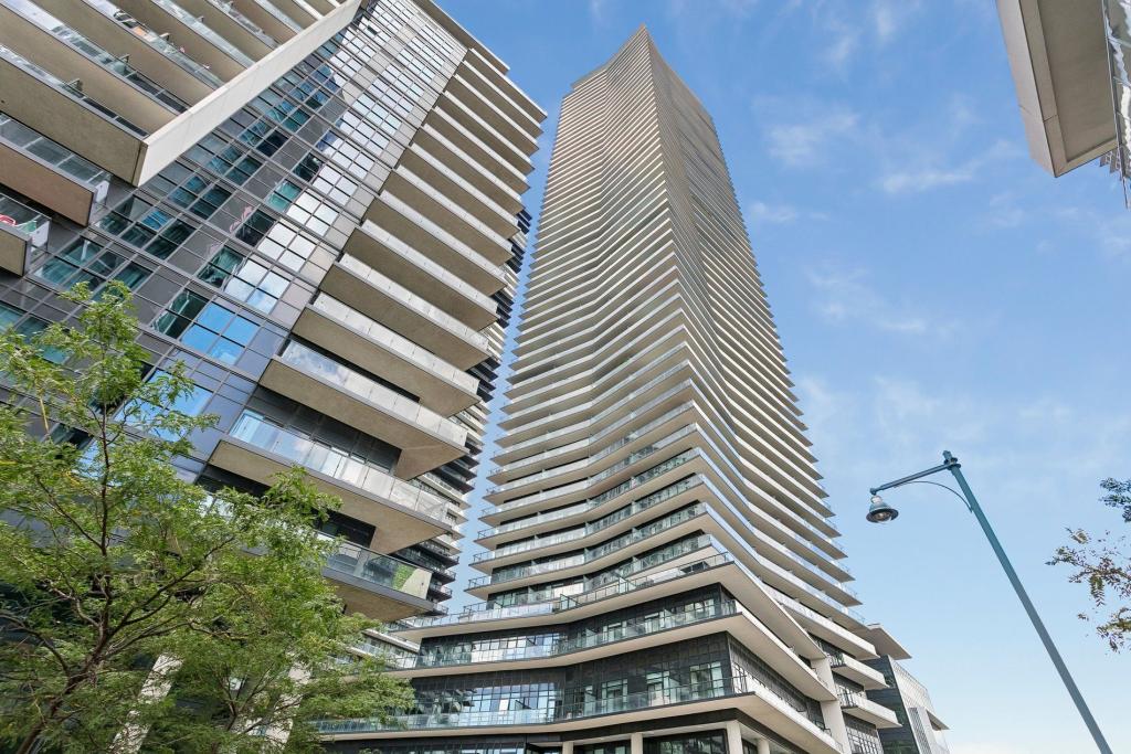 4409-38 Annie Craig Drive, Toronto