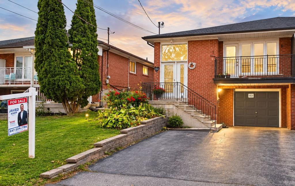 151 Ardwick Boulevard, Toronto