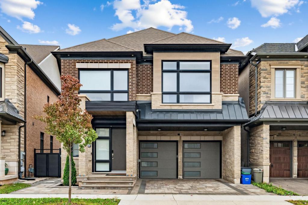 1192 Stag Hollow
