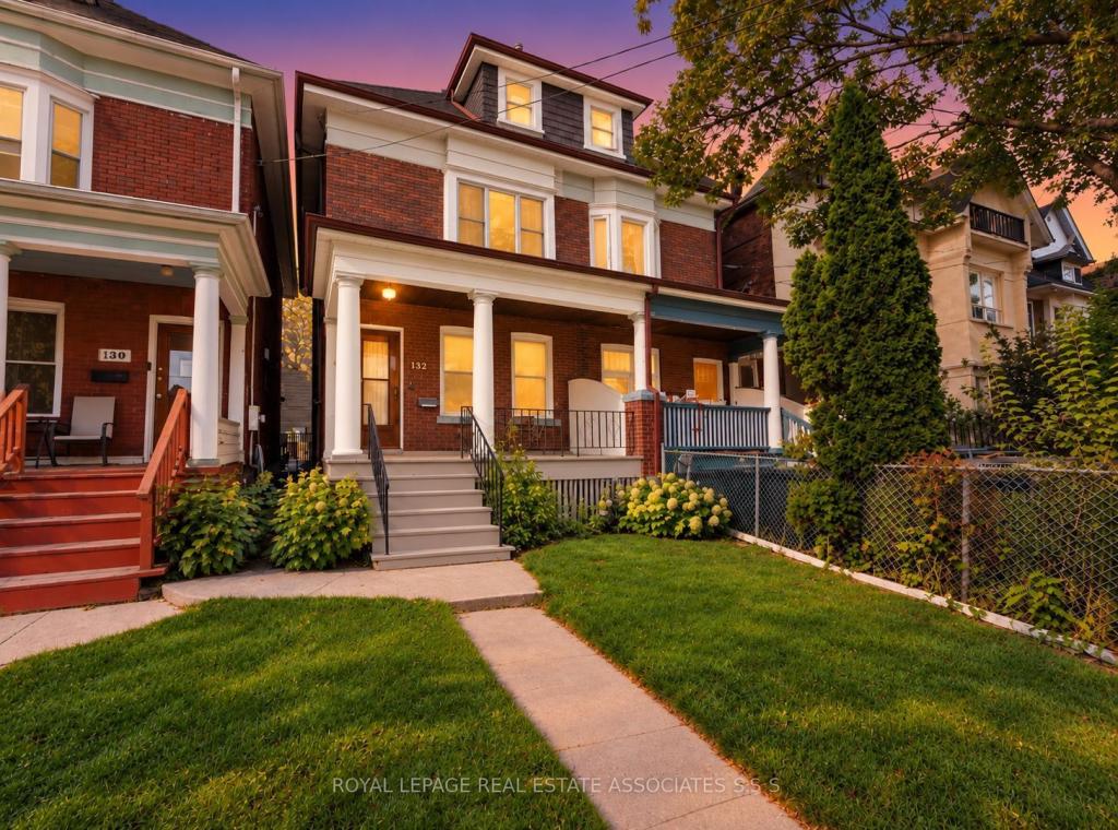 132 Close Avenue, Toronto