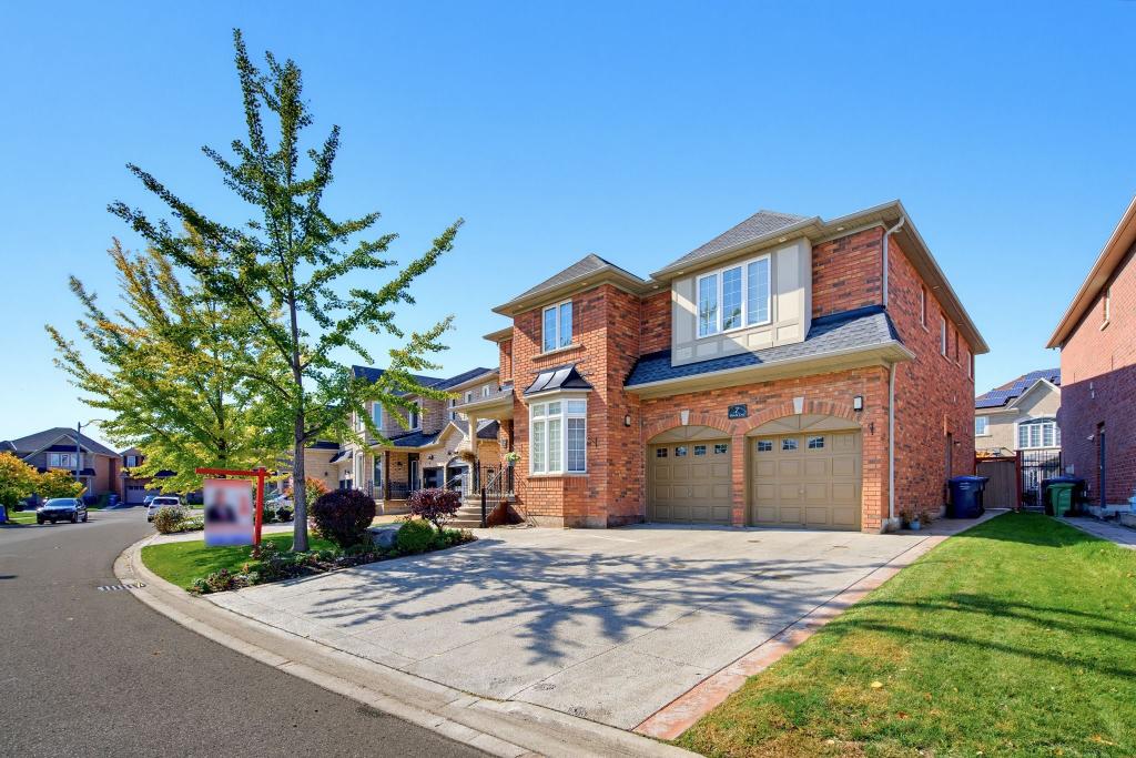7 Darou Crescent, Brampton