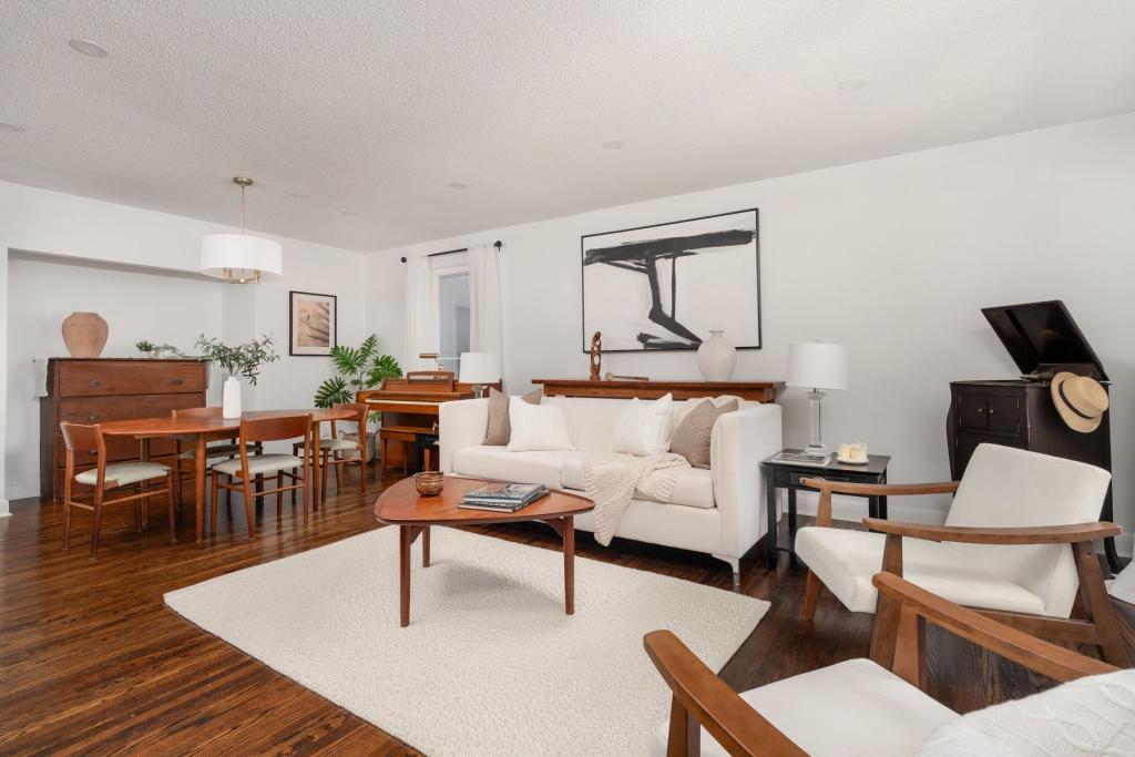 37 Cynthia Road, Toronto