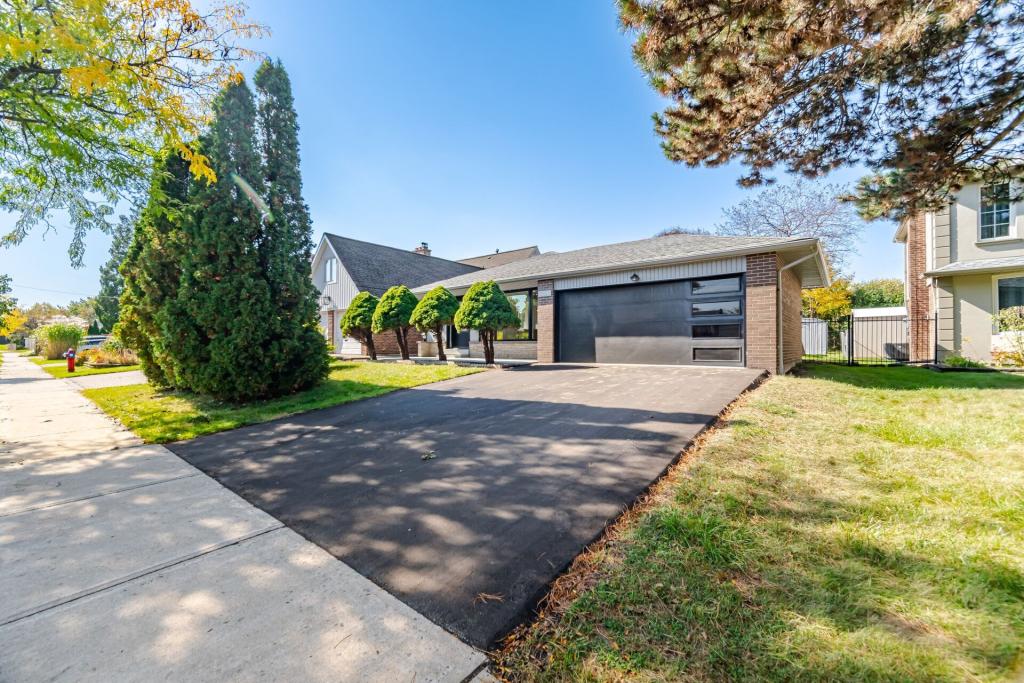 2651 Thorn Lodge Drive, Mississauga