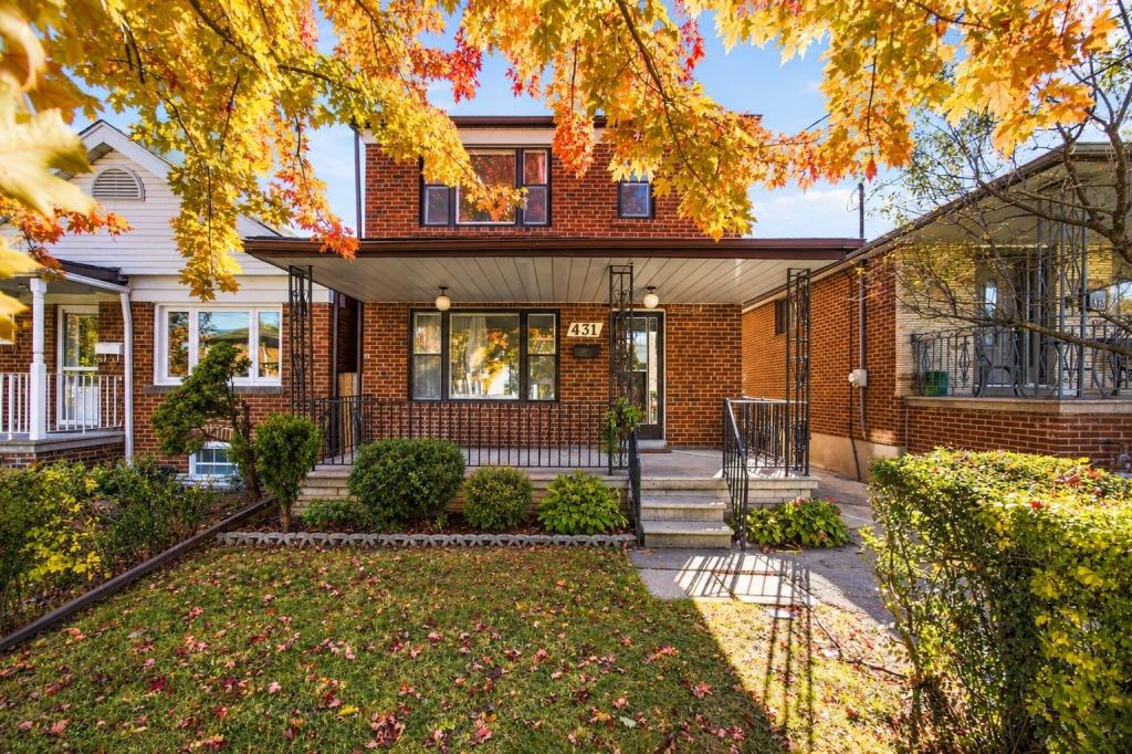 431 Ridelle Avenue, Toronto