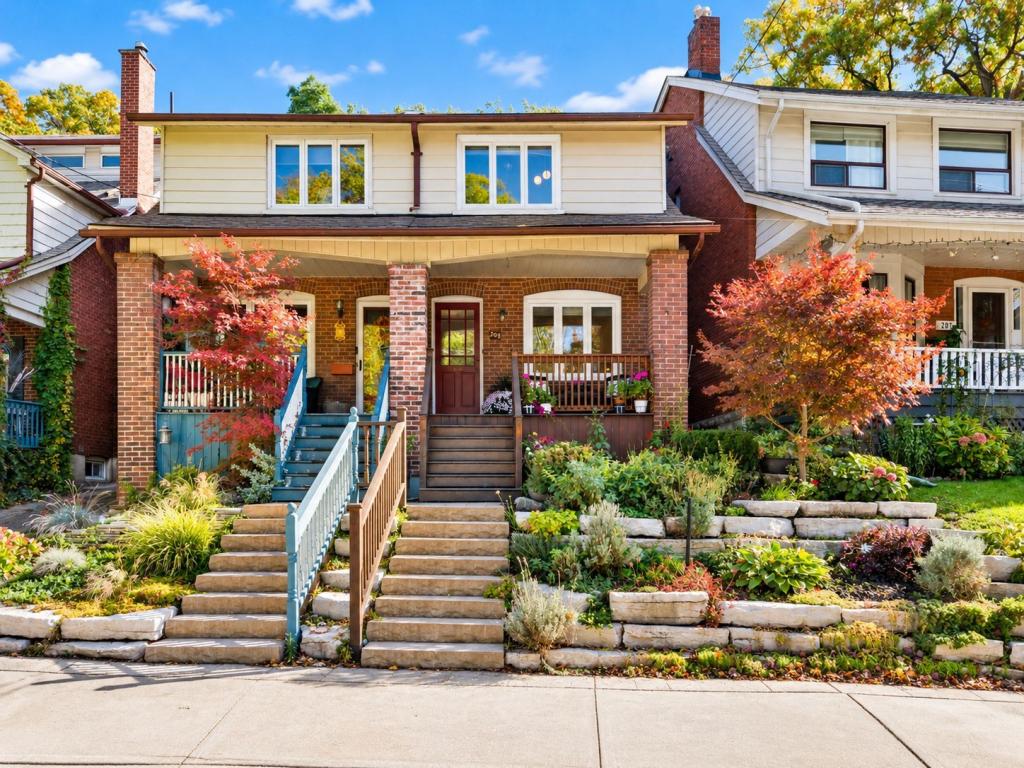 209 Clendenan Avenue, Toronto