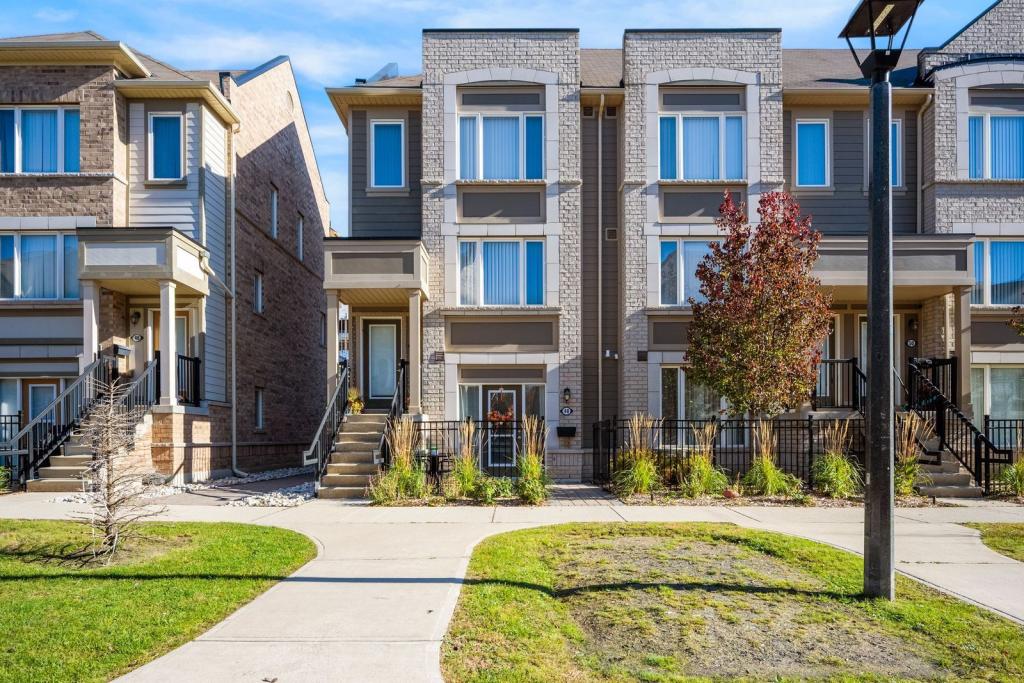 1 Beckenrose Court