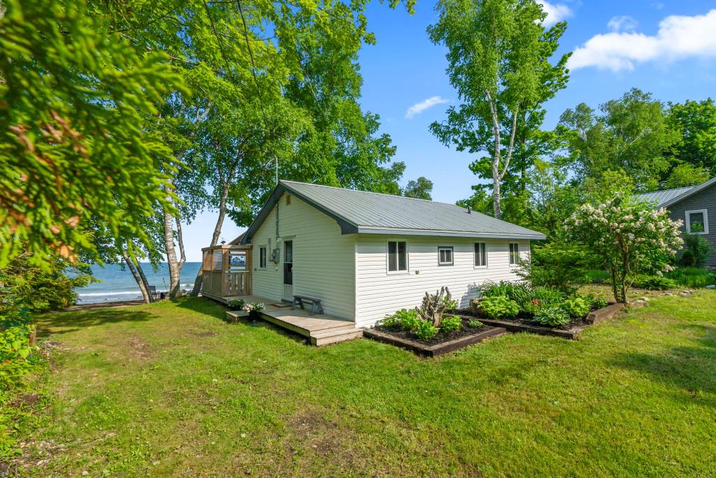 415 BRUCE ROAD 13