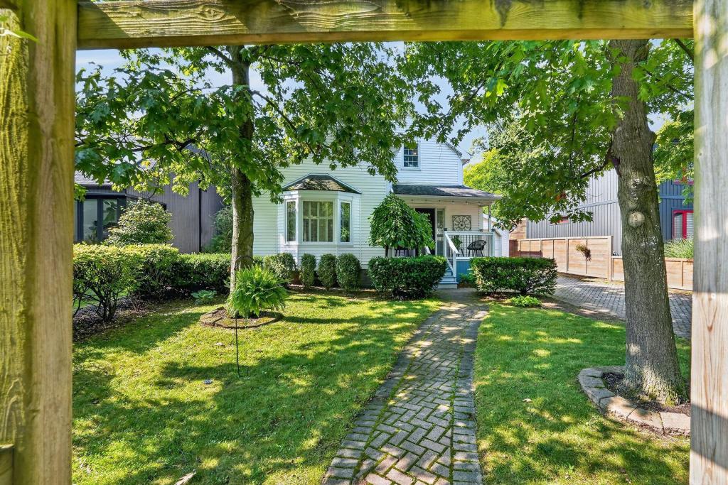 20 Vincent Avenue, Niagara-on-the-Lake