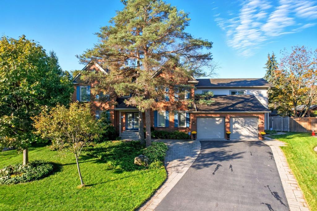 77 Flanders Drive, Hamilton