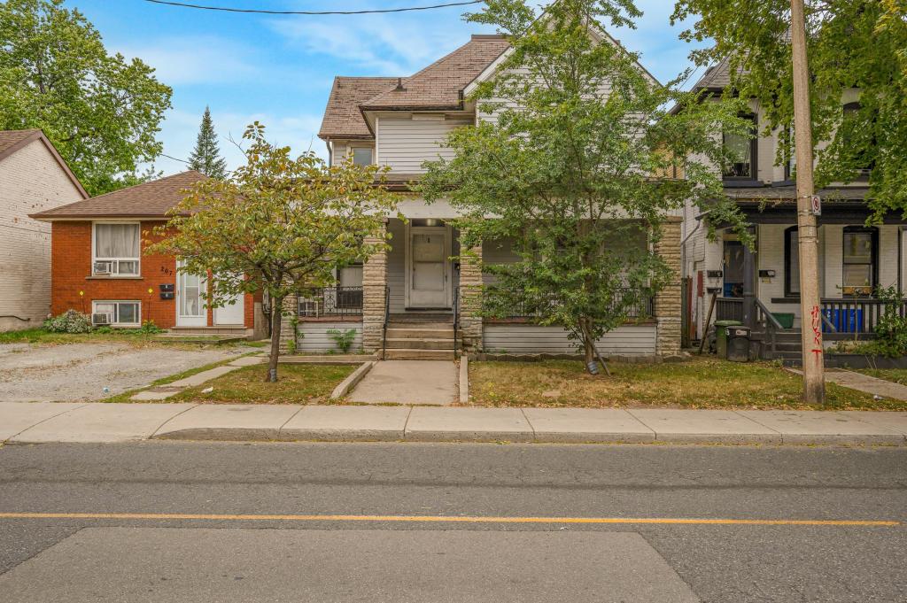 211 Wentworth Street North, Hamilton